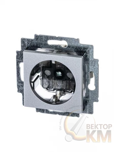 ABB  | Розетка Levit с заземл. с защ. шторками 16А серебр./дым. черн.  2CHH203457A6070