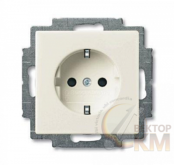 Розетка 1-м СП Basic 55 16А IP20 250В Schuko винт. клеммы chalet-white бел. ABB 2CKA002011A6150