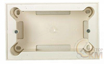 Цоколь для открытой установки на 4мод. без рамки Zenit бел. ABB 2CLA299400N1101